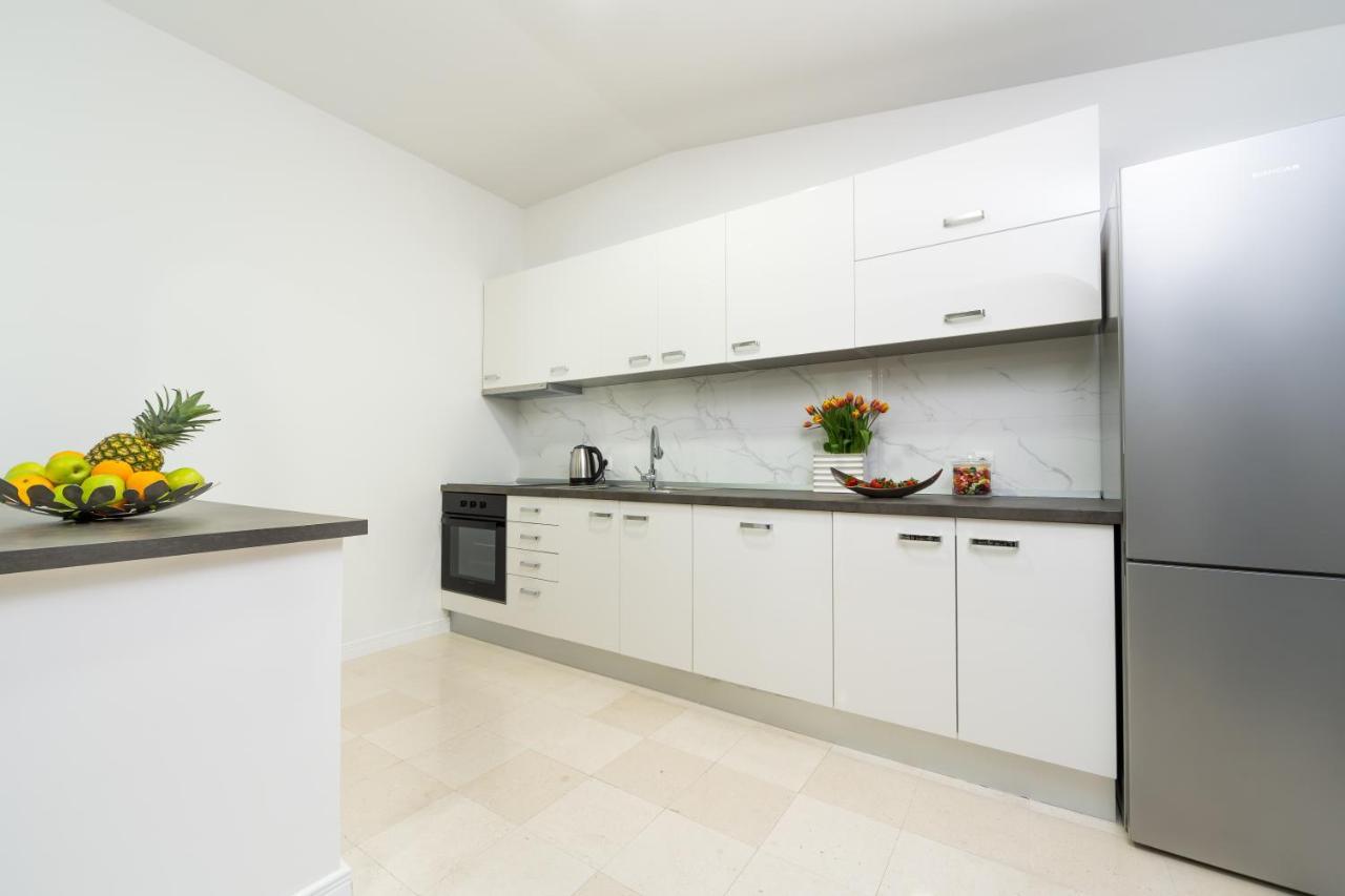 Villa Amore Brela Eksteriør billede